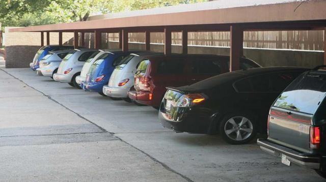 Walnut Gardens Apartments - Photo 2 of 6