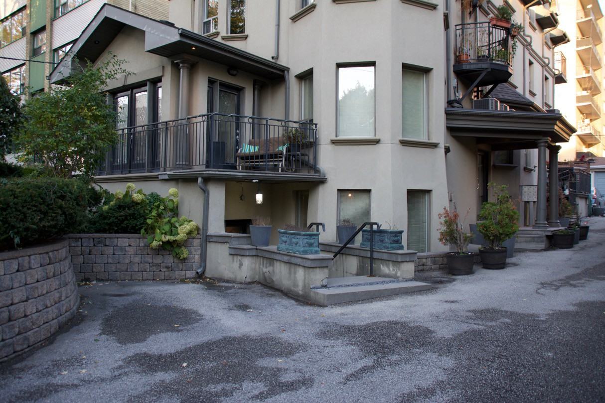 136 Springhurst Avenue - Photo 7 of 16