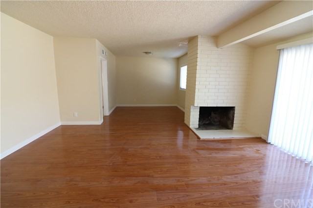 1428 Sandia Ave - Photo 2 of 18