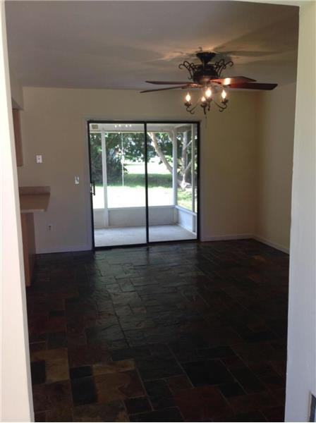 6015 Spruce Dr - Photo 2 of 8