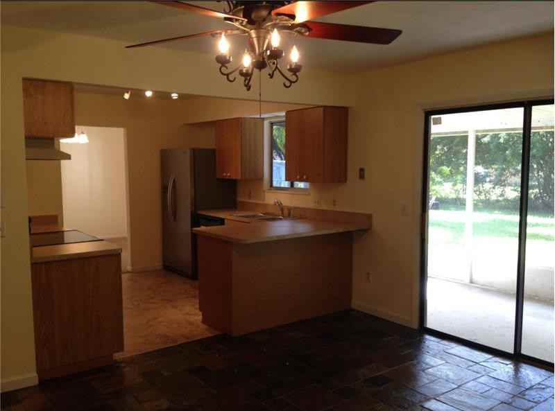 6015 Spruce Dr - Photo 3 of 8