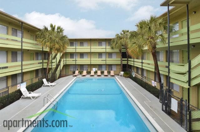 Carolina Square - Photo 3 of 7