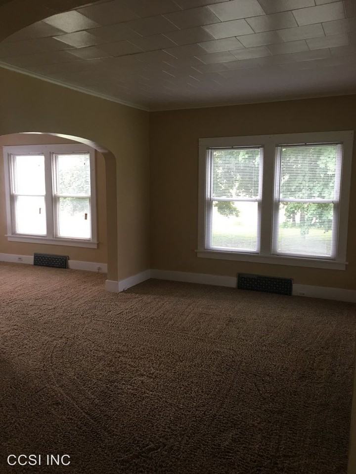 Valley Drive - Photo 3 of 33