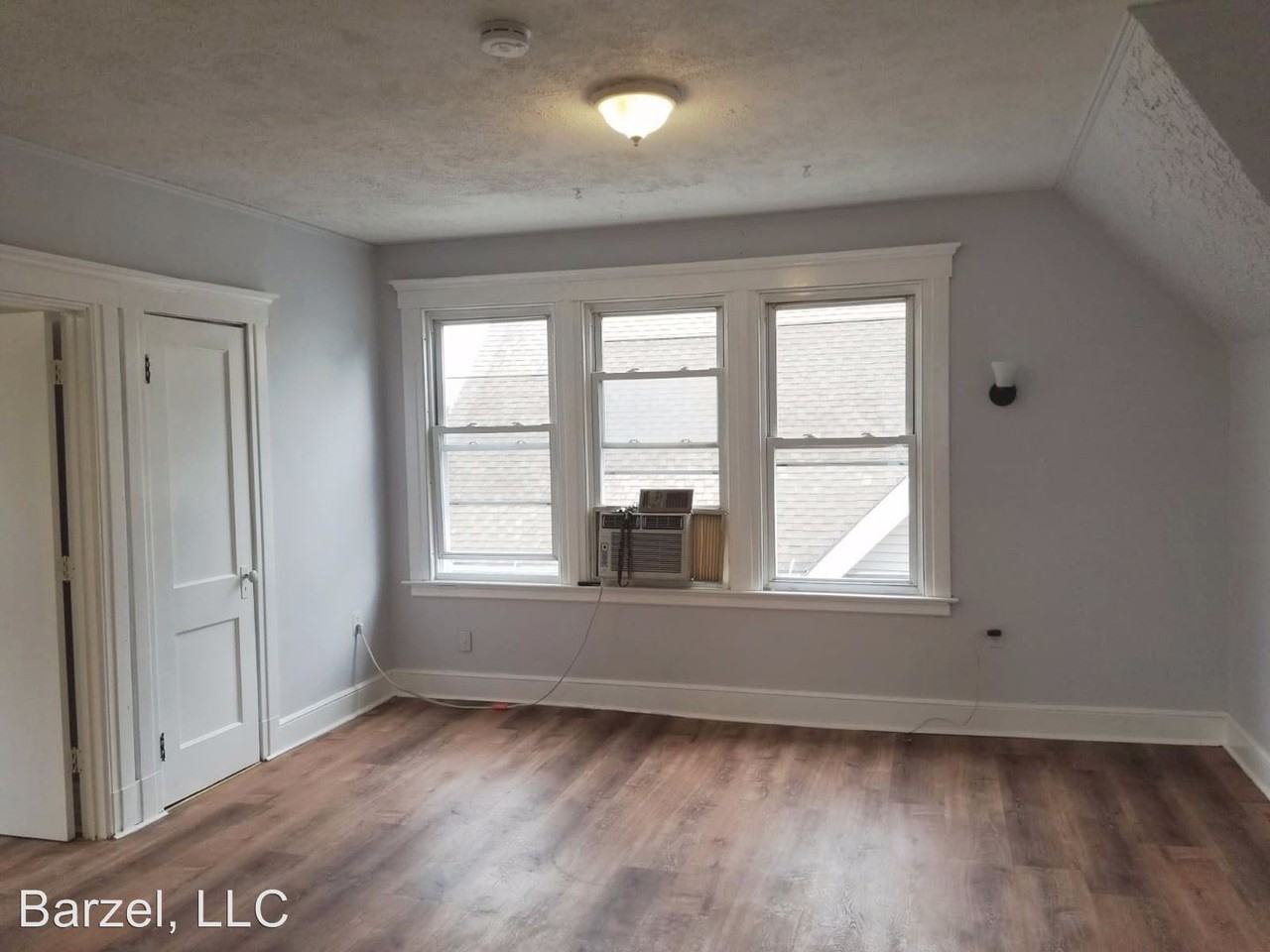 318-320 Norton Street - Photo 3 of 5