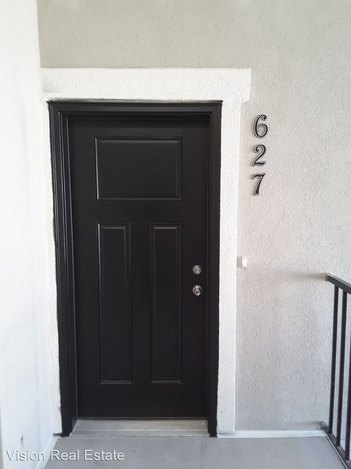 627 N Sun Peak Dr - Photo 2 of 15