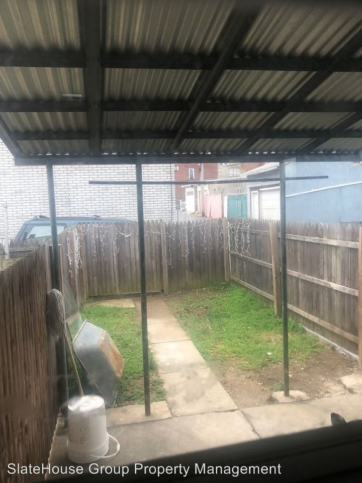 424 W Whitehall St - Photo 3 of 10