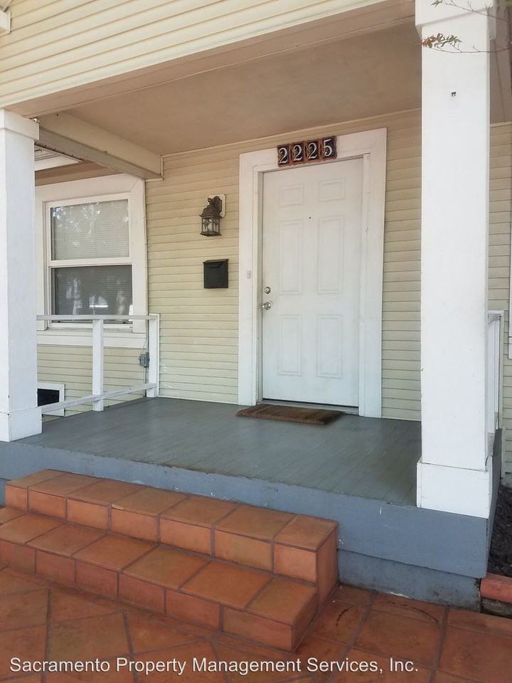 2225 14th Street - House - Photo 3 of 20