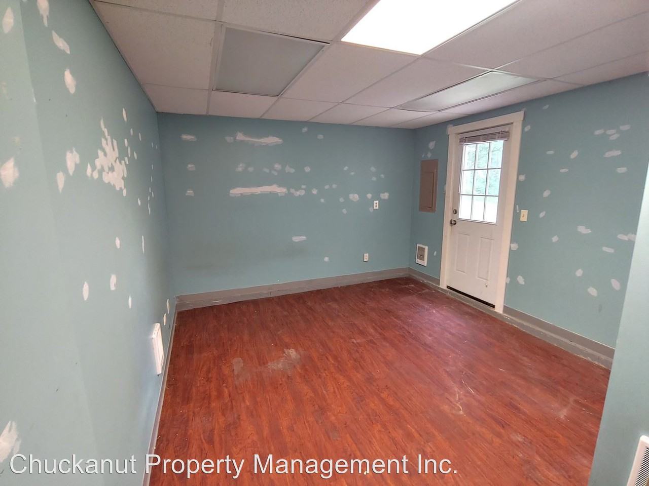 4056 Deemer Rd - Photo 3 of 7
