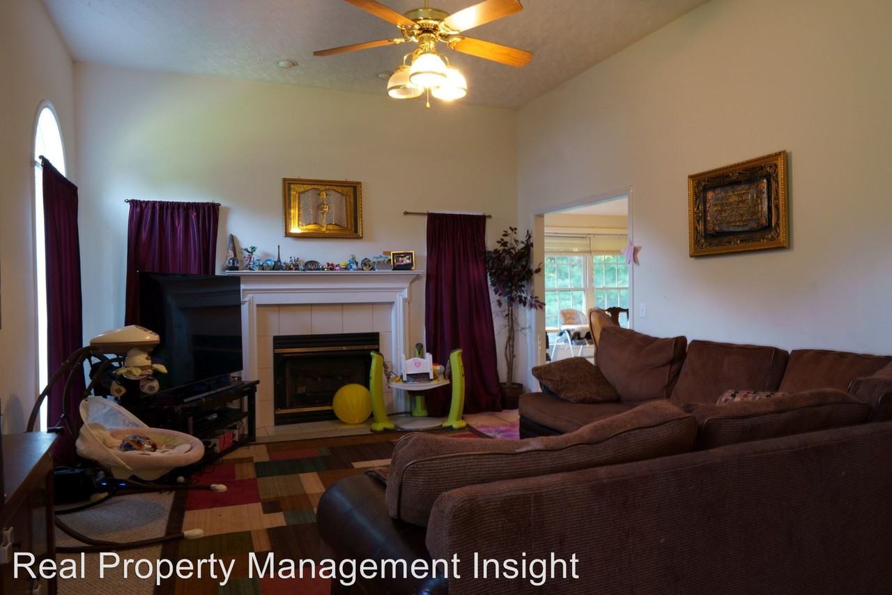 1510 Oriole Dr - Photo 3 of 22