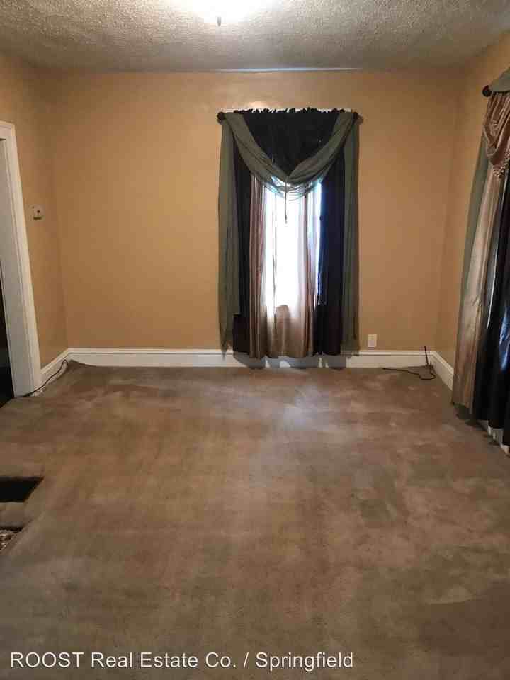 367 Buxton Ave - Photo 2 of 15