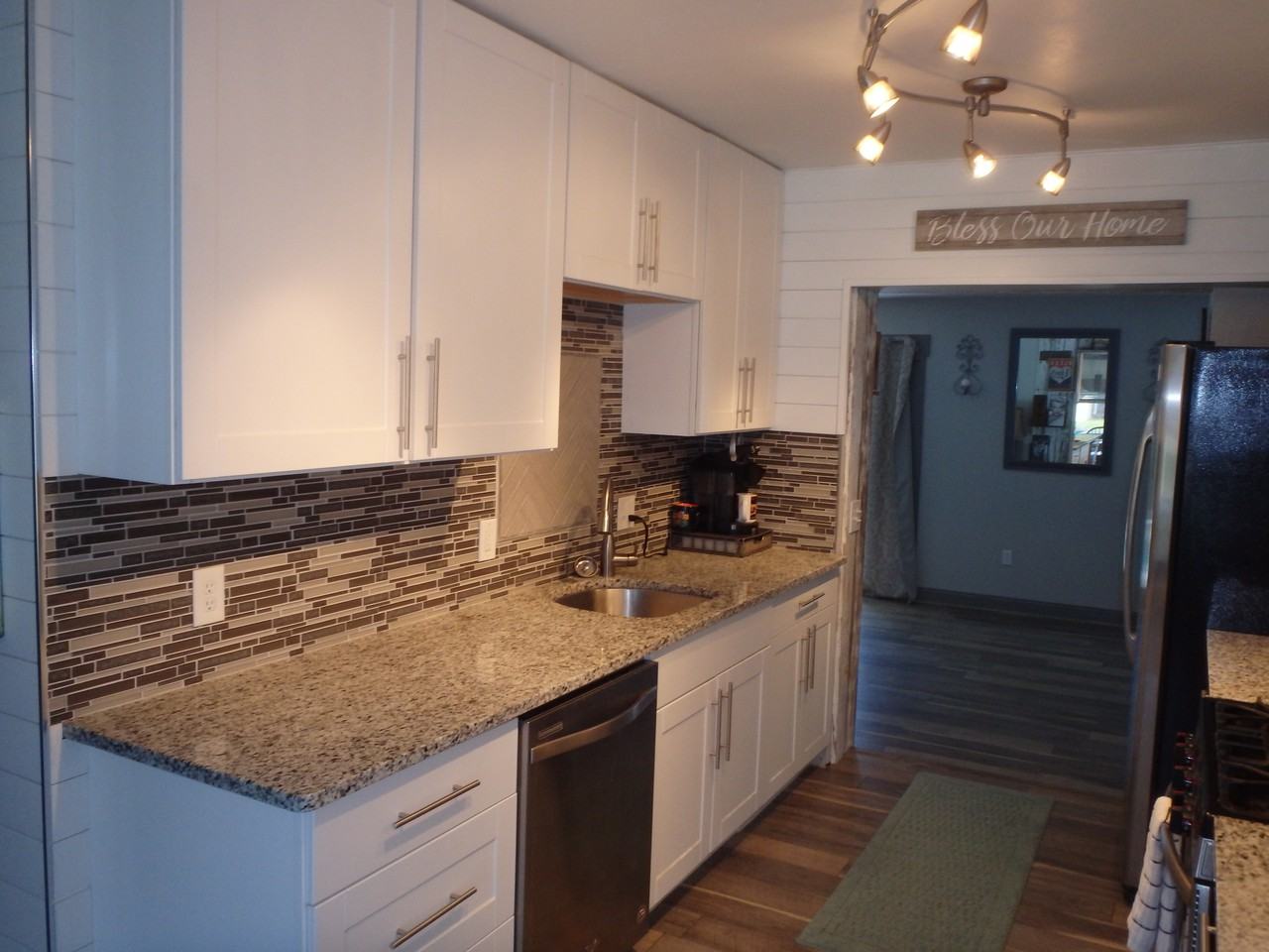 2914 Vassar St - Photo 3 of 21