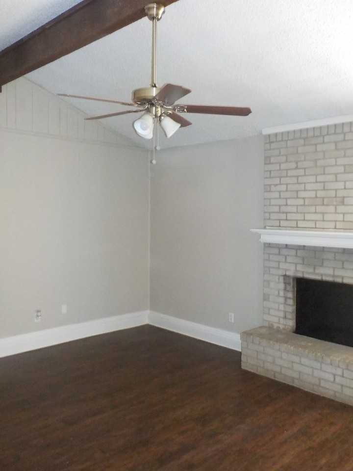 2825 Lana Cir - Photo 2 of 11