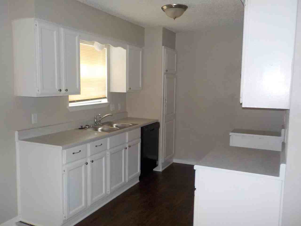 2825 Lana Cir - Photo 3 of 11