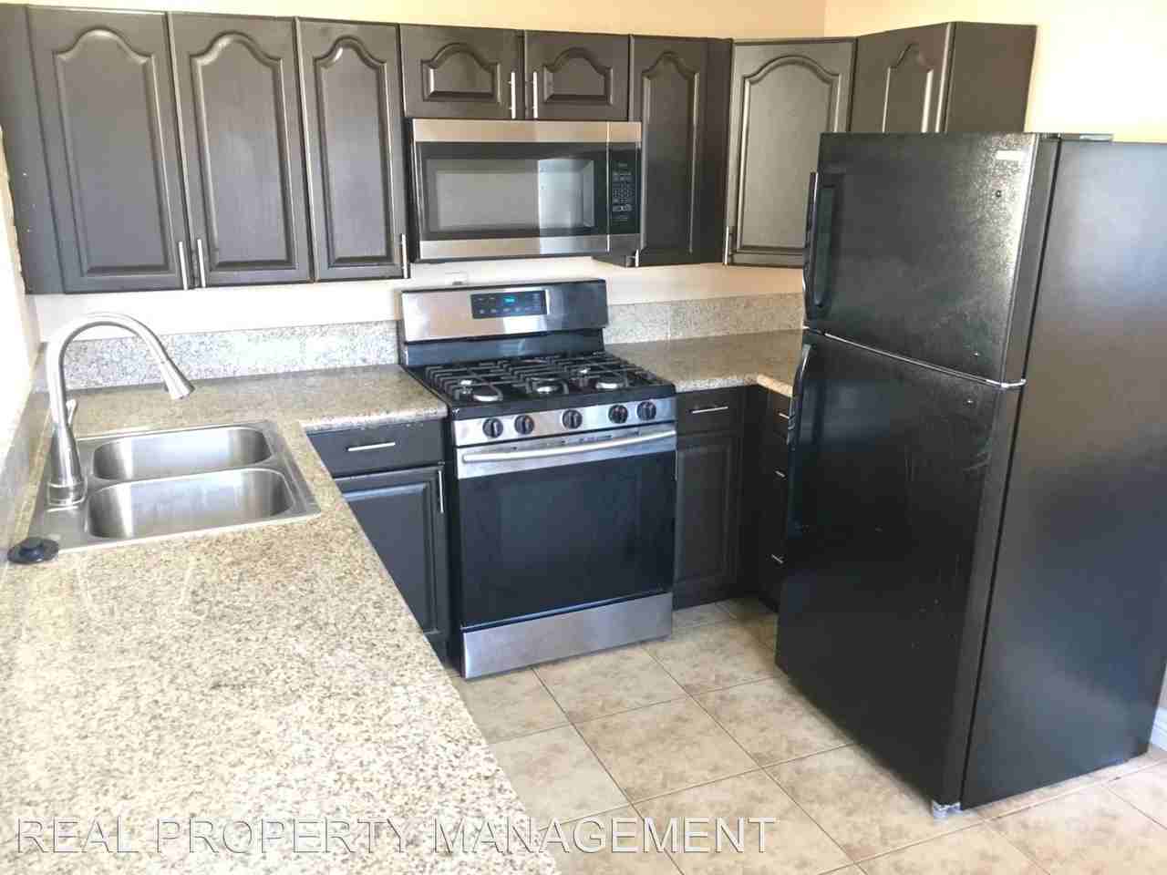 4325 Fulton Pl - Photo 2 of 32