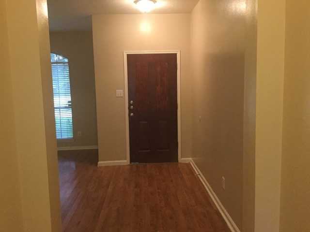 201 Wood Hollow Dr - Photo 2 of 18