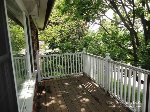 516 Laurel Lake Rd - Photo 2 of 13