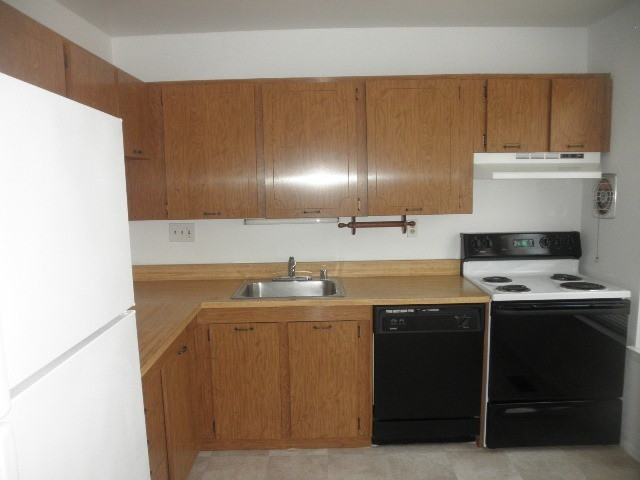 1772 Chesaco Ave - Photo 2 of 14