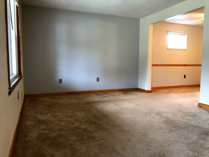 249 E Larkspur St - Photo 2 of 18