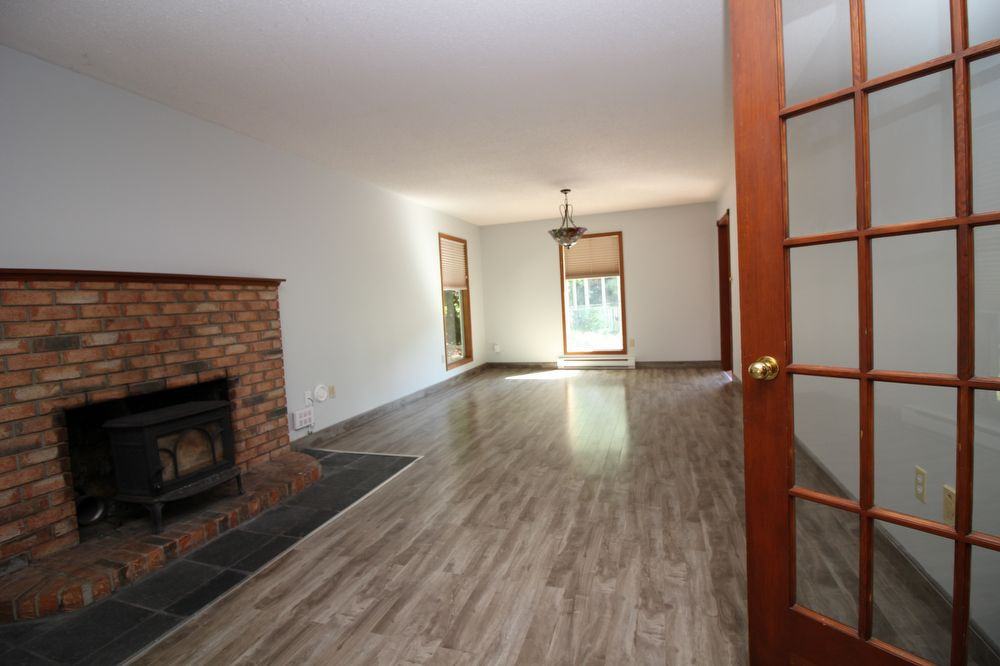 6667 Woodgrove Pl - Photo 3 of 16