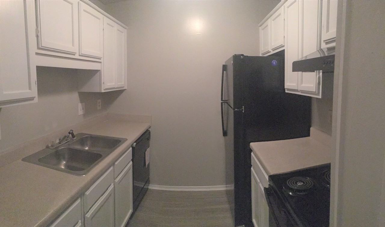 Villas at the Curve - Photo 2 of 12