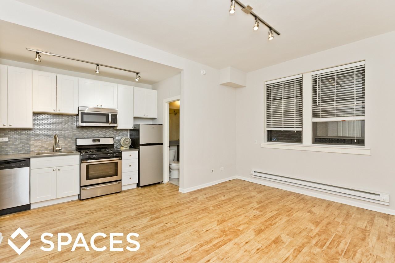 2834 W Palmer St - Photo 3 of 5