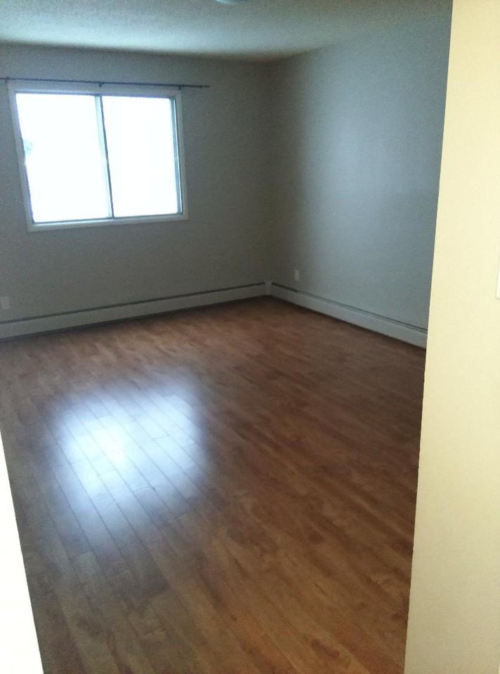 10615 40th. Ave. NW #313 - Photo 3 of 6