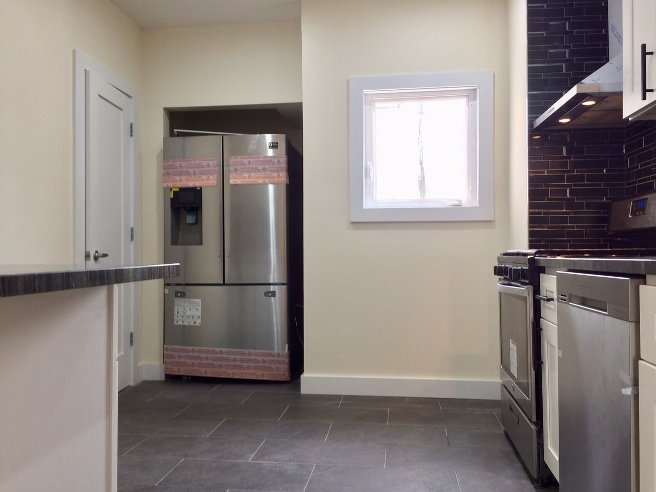 4304 Avenue M - Photo 2 of 9