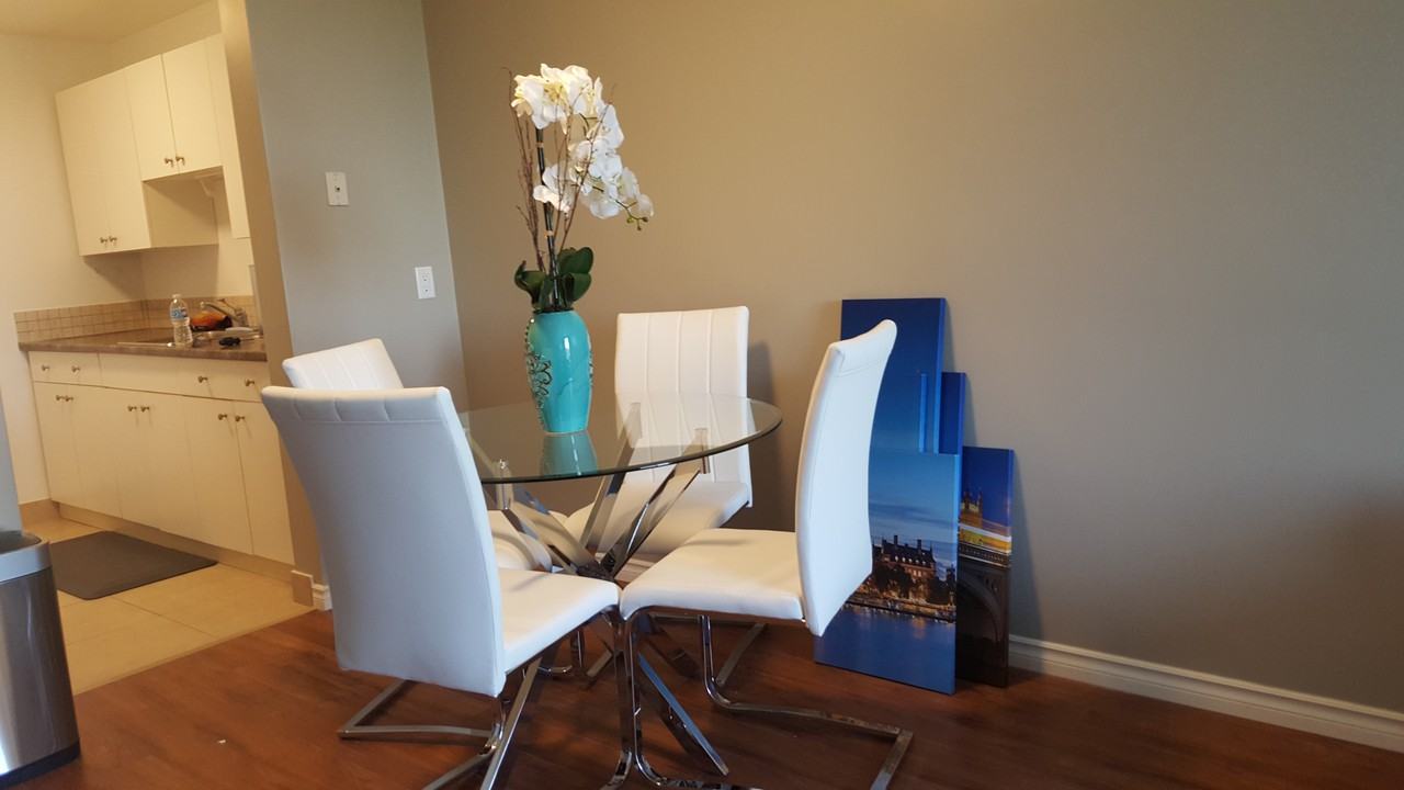 10 Derby Lane 1106, Sarnia, ON N7T 4S4 1 Bedroom Apartment for 1,400