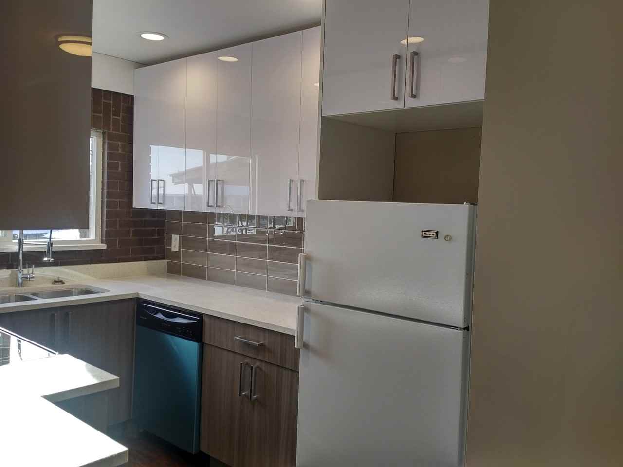 4924 Union Street - Photo 3 of 18