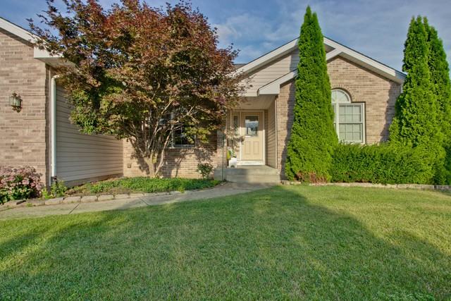 603 Commander Pl - Photo 2 of 31