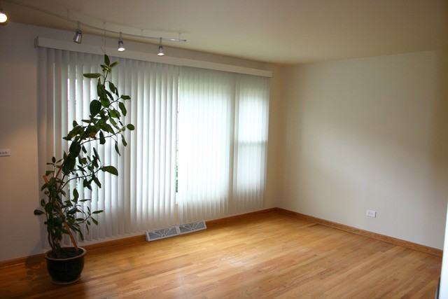 214 Frederick Pl - Photo 3 of 12