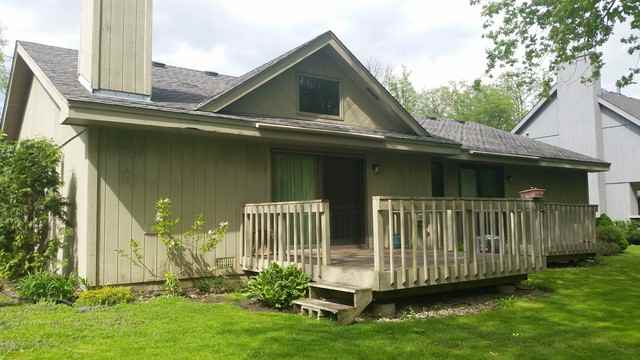 2425 Lake Ave - Photo 2 of 13