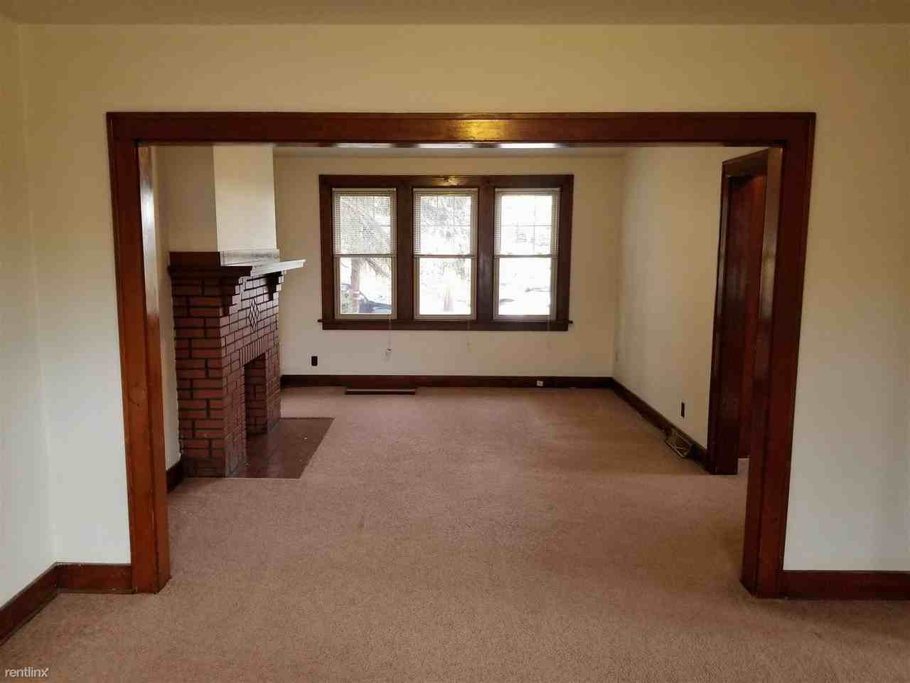 223 Whipple St - Photo 3 of 11