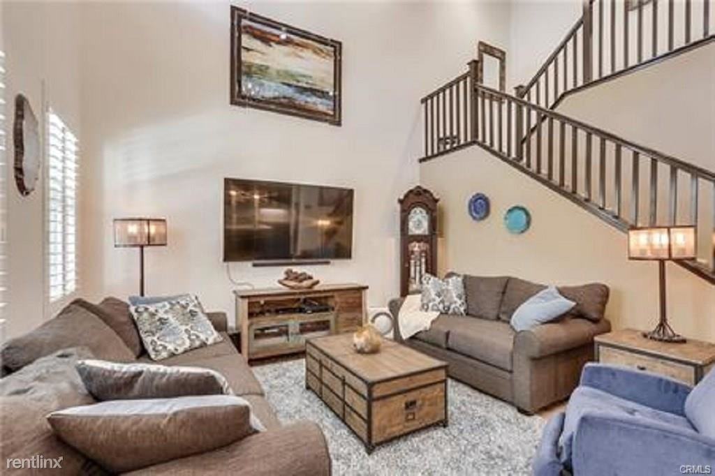 152 Jaripol Circle - Photo 2 of 28