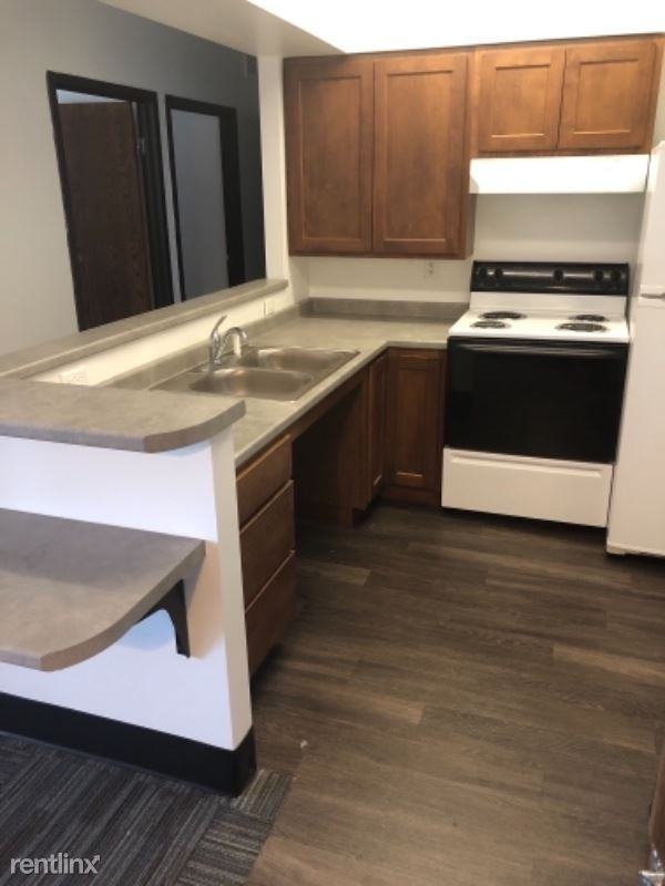 2370 Bell Ave - Photo 2 of 5