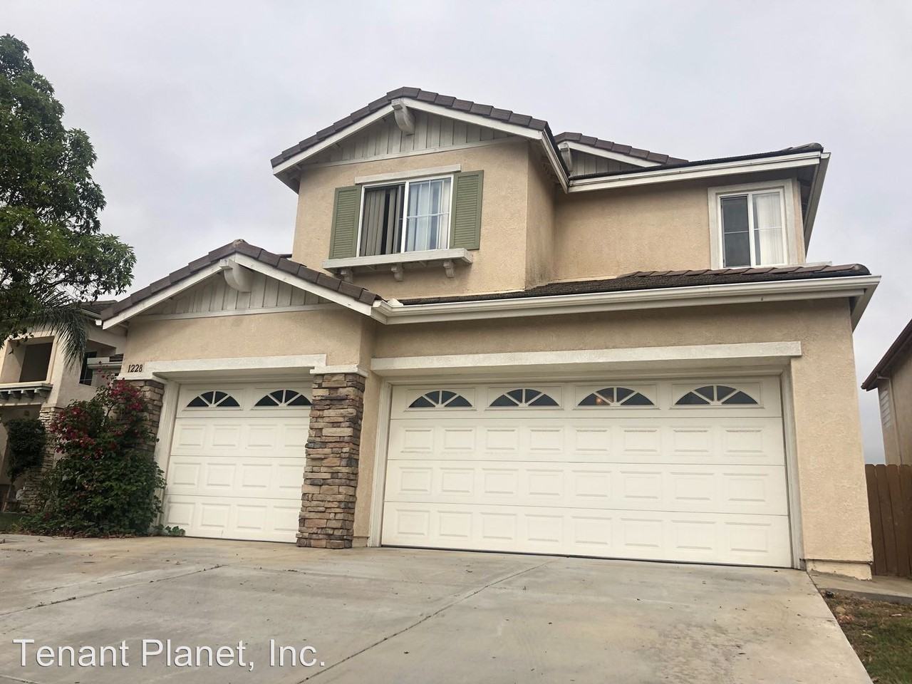 1228 Surfwood Ln - Photo 2 of 4