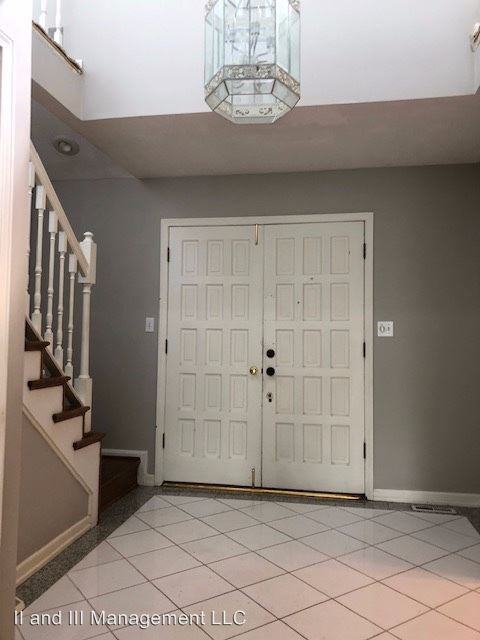 12402 Overbrook Rd - Photo 2 of 36