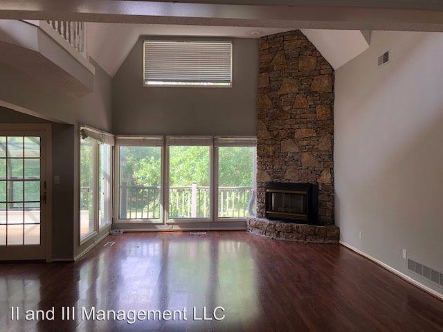 12402 Overbrook Rd - Photo 3 of 36