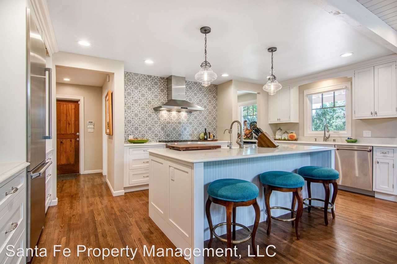 26 General Sage Dr - Photo 2 of 36