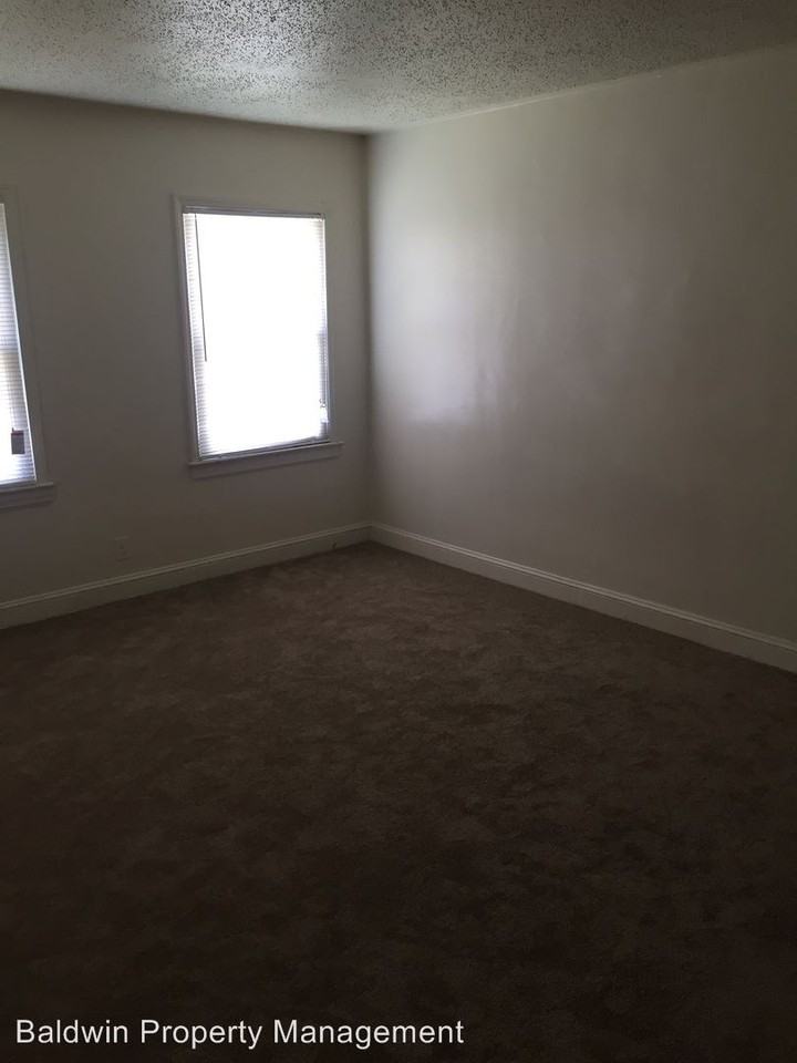 100 E 30th St - Photo 2 of 10
