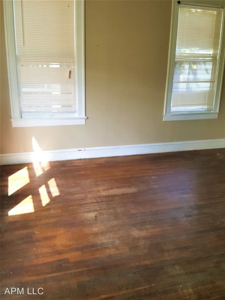 Glenmar  Ave - Photo 2 of 8