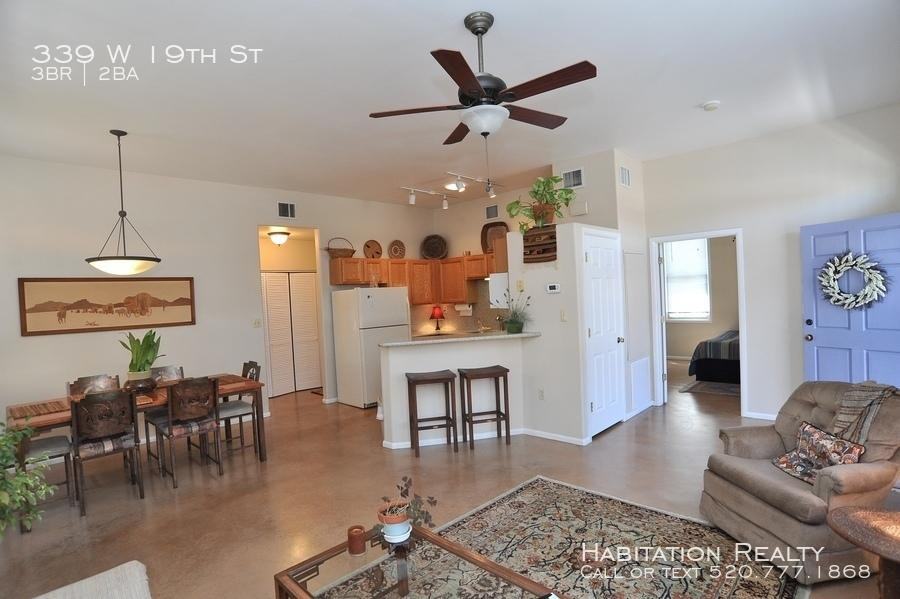 339 W 19th St - Photo 3 of 33