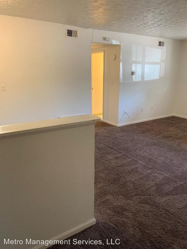3401 Lesway Ct - Photo 3 of 14