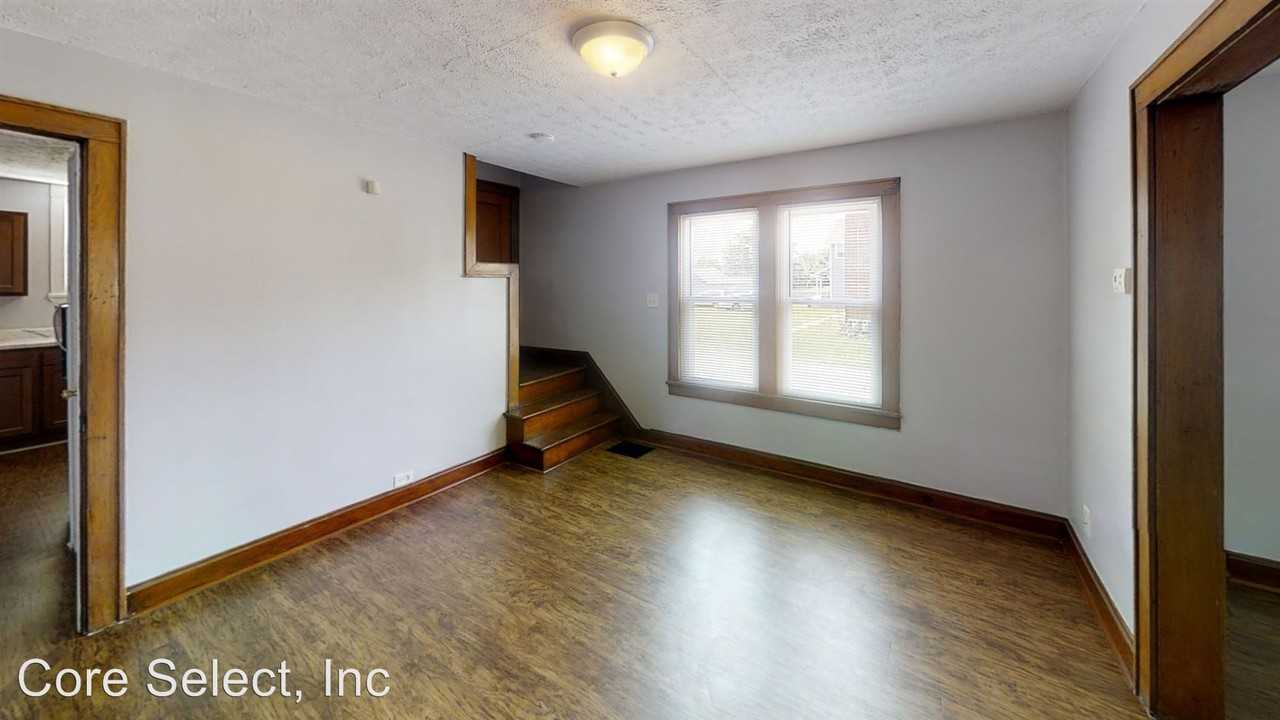 13151317 E 18th Ave. Apartments in South Linden, Columbus, OH 43211