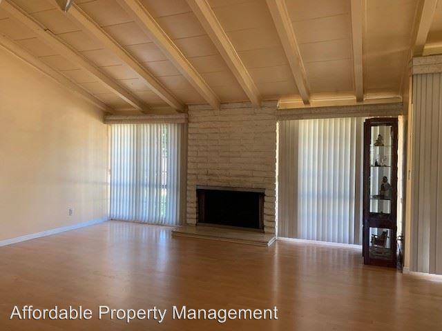 1302 W Devers St - Photo 2 of 6