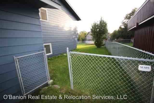 3620 Hazen Cir - Photo 3 of 17