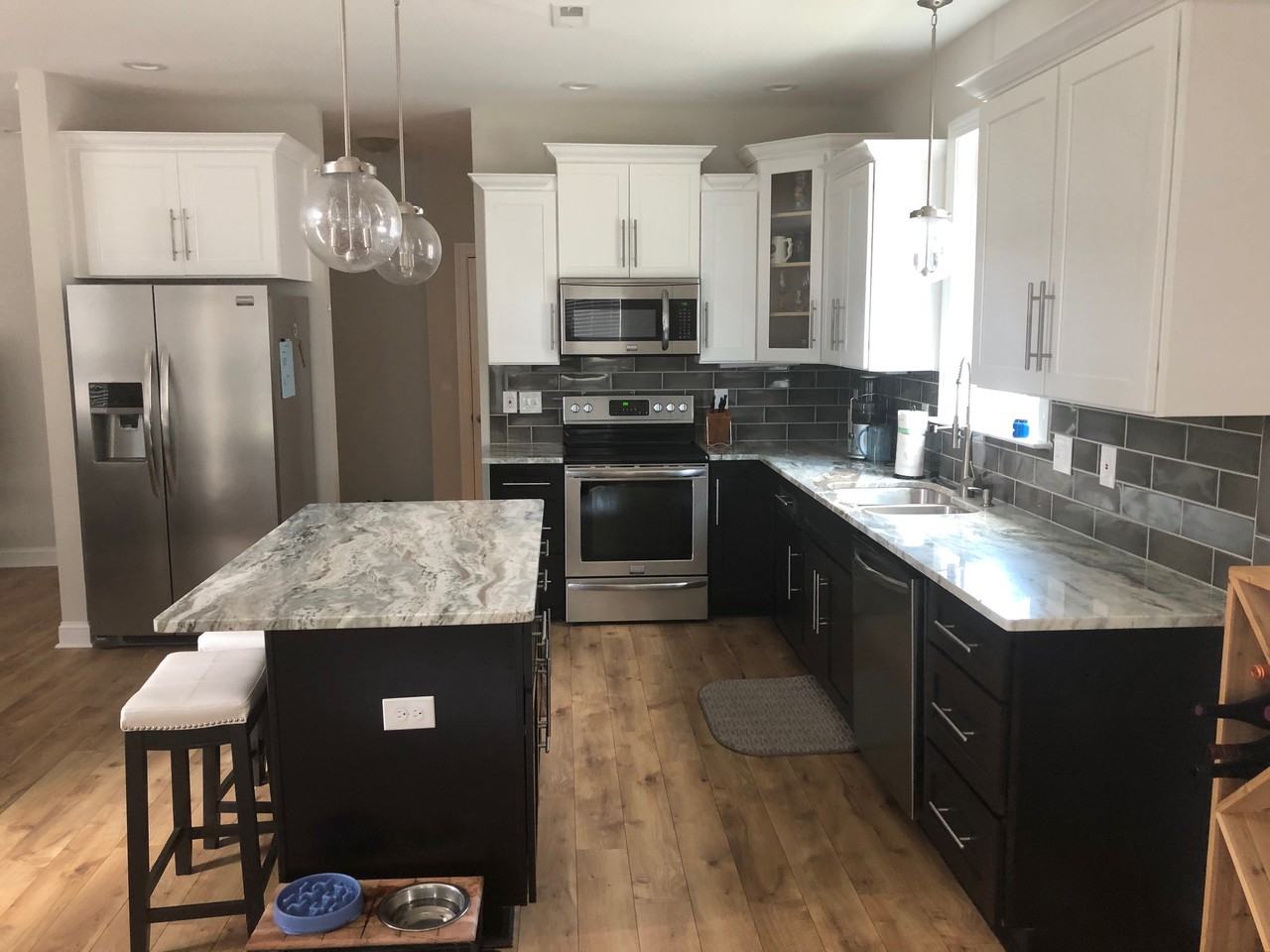 611 Woods Rd - Photo 3 of 29