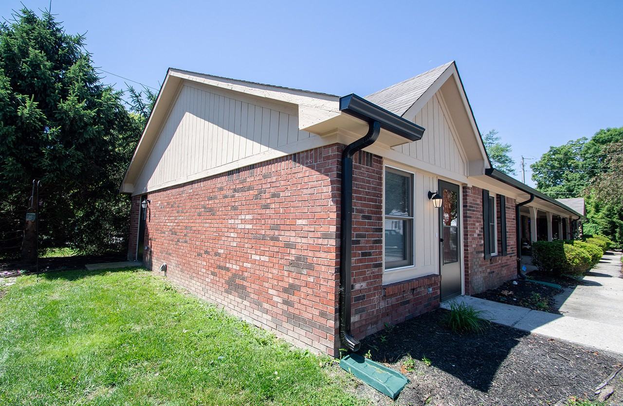 140 N Cherry St - Photo 3 of 24