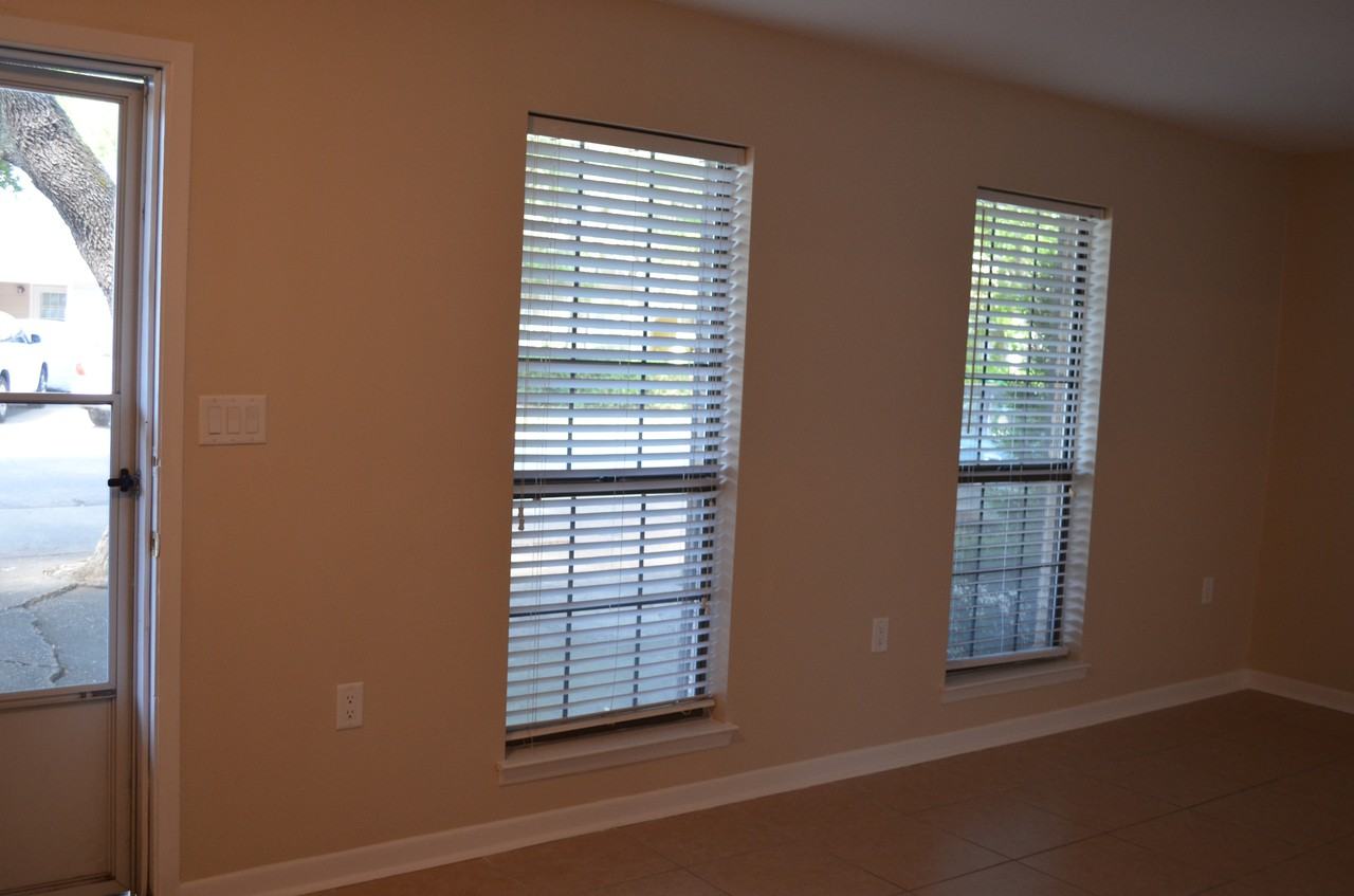 96 Yacht Club Dr NE #7 - Photo 3 of 37