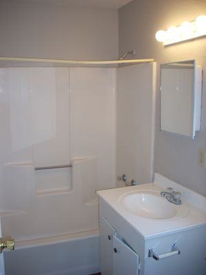 621 Glazebrook St - Photo 4 of 7